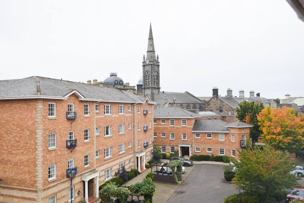 אדינבורו My Waterfront Apartment, Views Over Water Of Leith מראה חיצוני תמונה