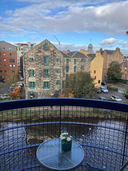 אדינבורו My Waterfront Apartment, Views Over Water Of Leith מראה חיצוני תמונה