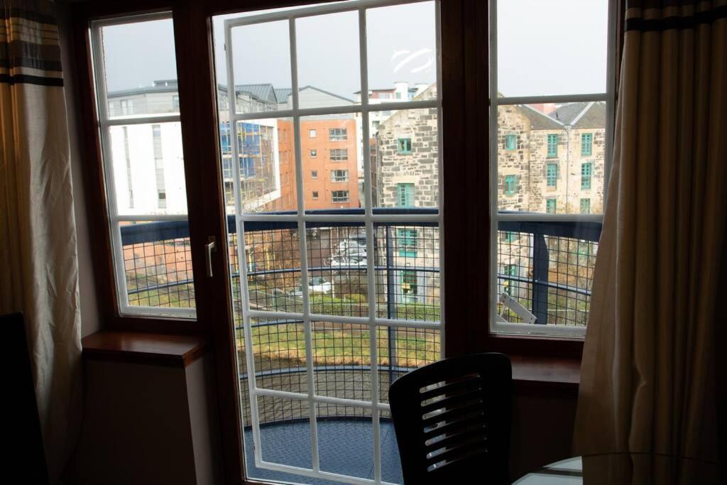 אדינבורו My Waterfront Apartment, Views Over Water Of Leith מראה חיצוני תמונה